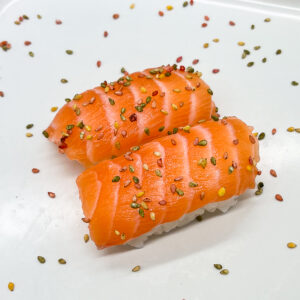 nigiri saumon cru gumi sushi