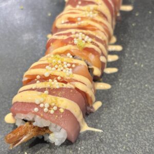 Sushi saumon thon crevette